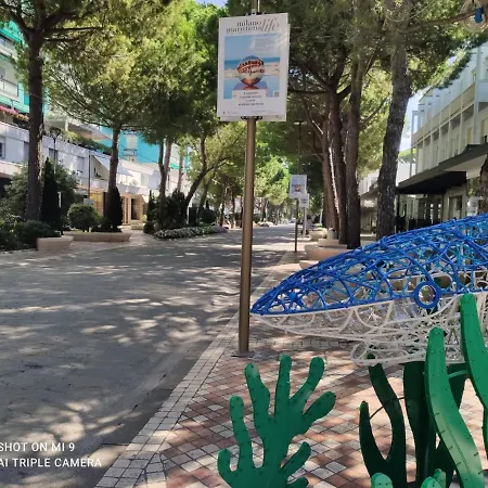 Milano בית הארחה